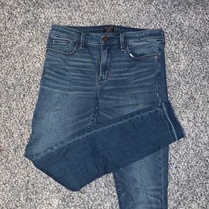 Abercrombie & Fitch Harper Low Rise Ankle jeans
